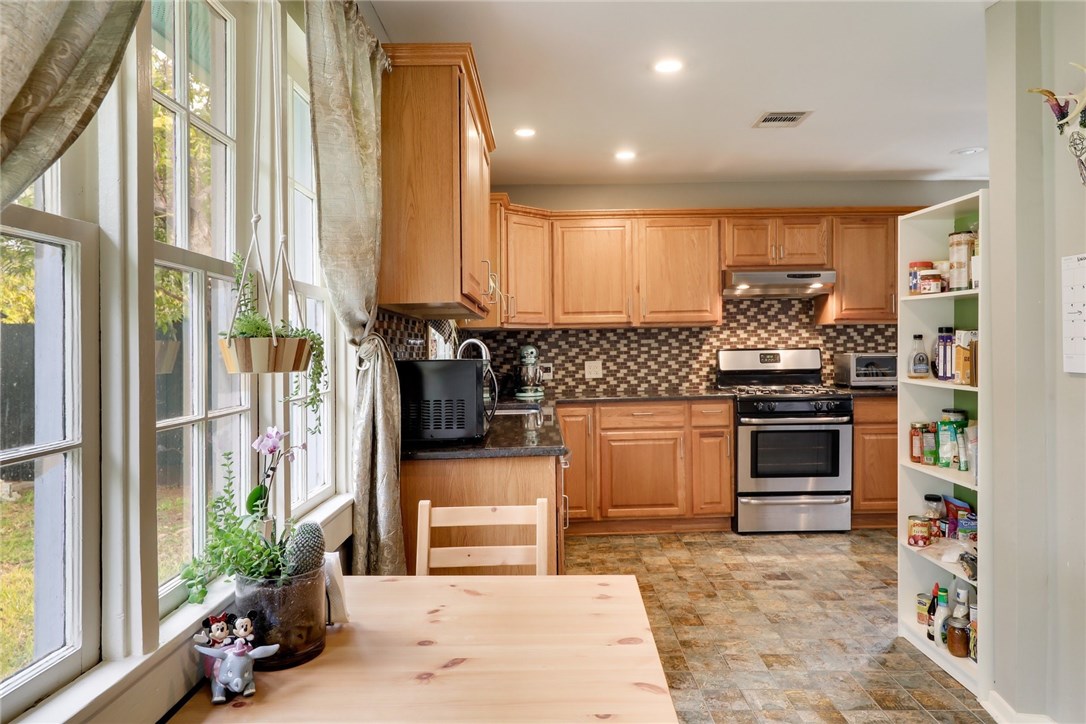 1100 Olive Street , Austin, TX, 78702 | 7967185 | Realty Texas LLC