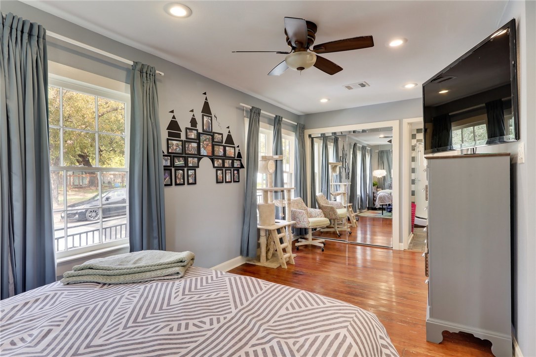 1100 Olive Street , Austin, TX, 78702 | 7967185 | Realty Texas LLC