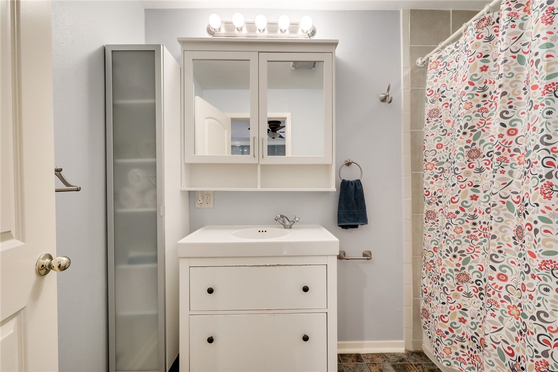 1100 Olive Street , Austin, TX, 78702 | 7967185 | Realty Texas LLC