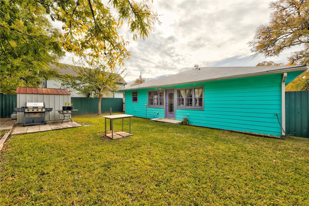 1100 Olive Street , Austin, TX, 78702 | 7967185 | Realty Texas LLC