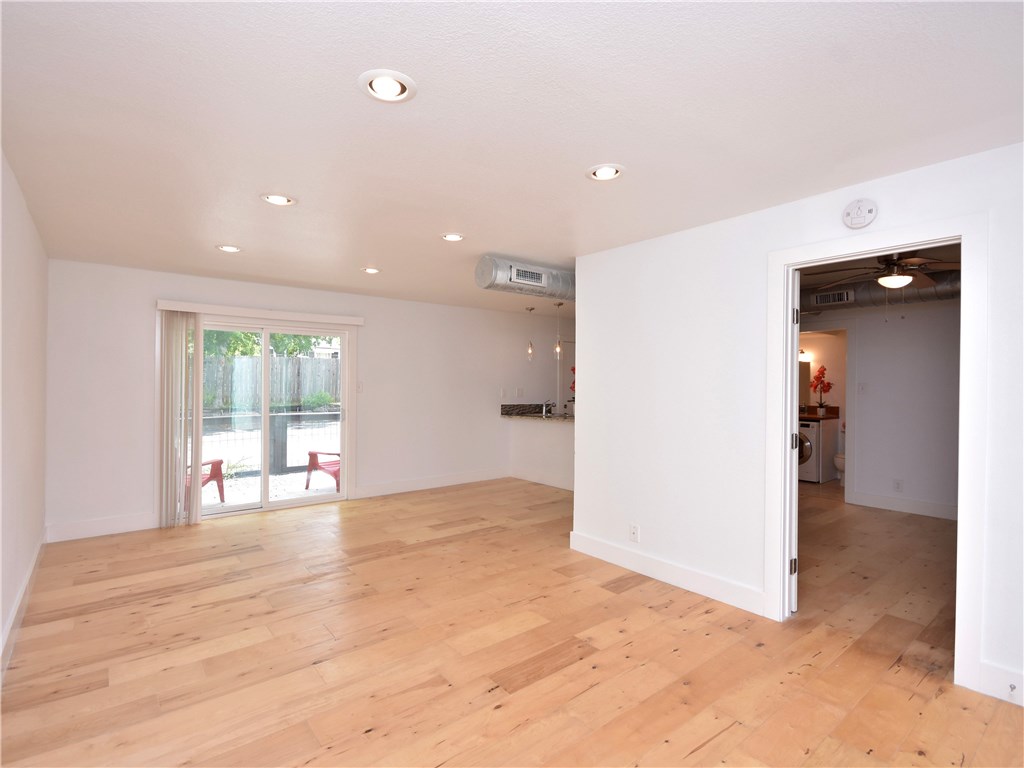 1313 E 52nd Street 105 , Austin, TX, 78723 | 5918775 | Realty Texas LLC