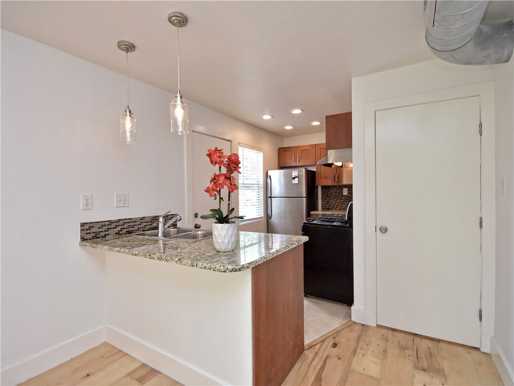 1313 E 52nd Street 105 , Austin, TX, 78723 | 5918775 | Realty Texas LLC