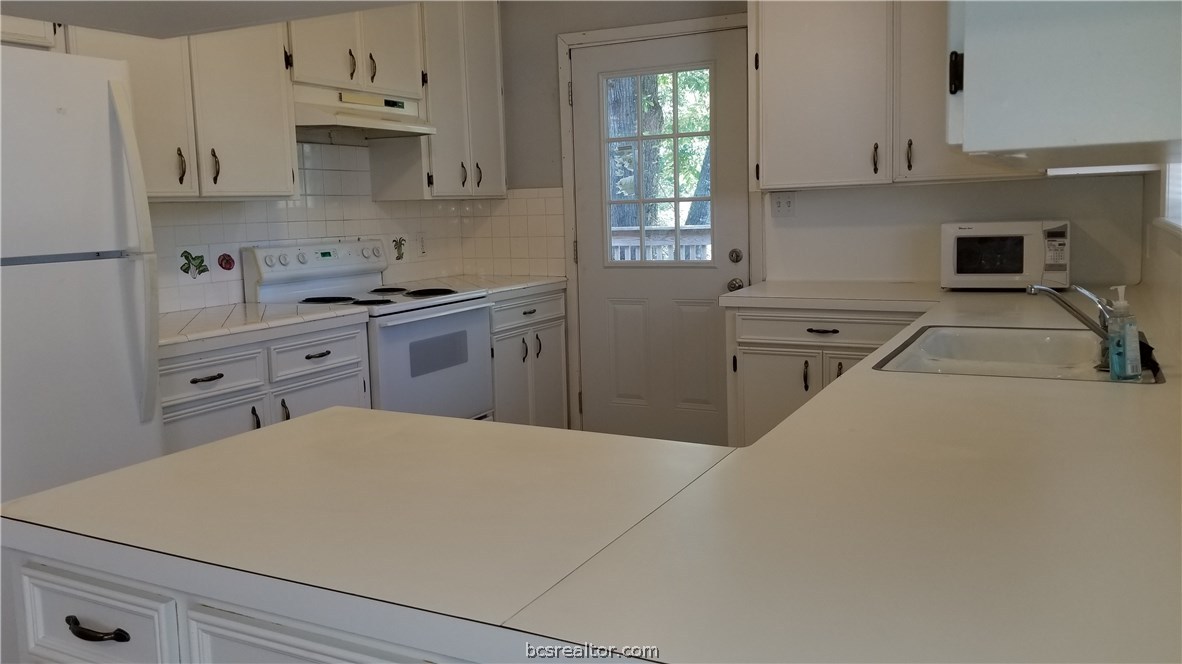 1200 Holleman Drive , College Station, TX, 77840 | 19001343 | Realty Texas LLC