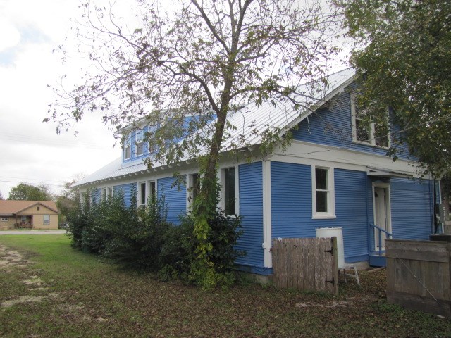 603 Sloan Street , Taylor, TX, 76574 | 8820347 | Realty Texas LLC
