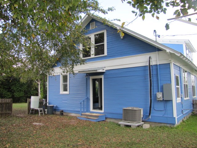 603 Sloan Street , Taylor, TX, 76574 | 8820347 | Realty Texas LLC