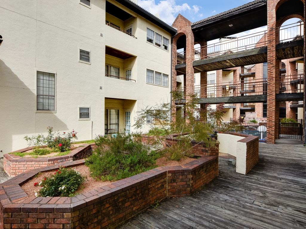 3001 Cedar Street A-118 , Austin, TX, 78705 | 4813582 | Realty Texas LLC