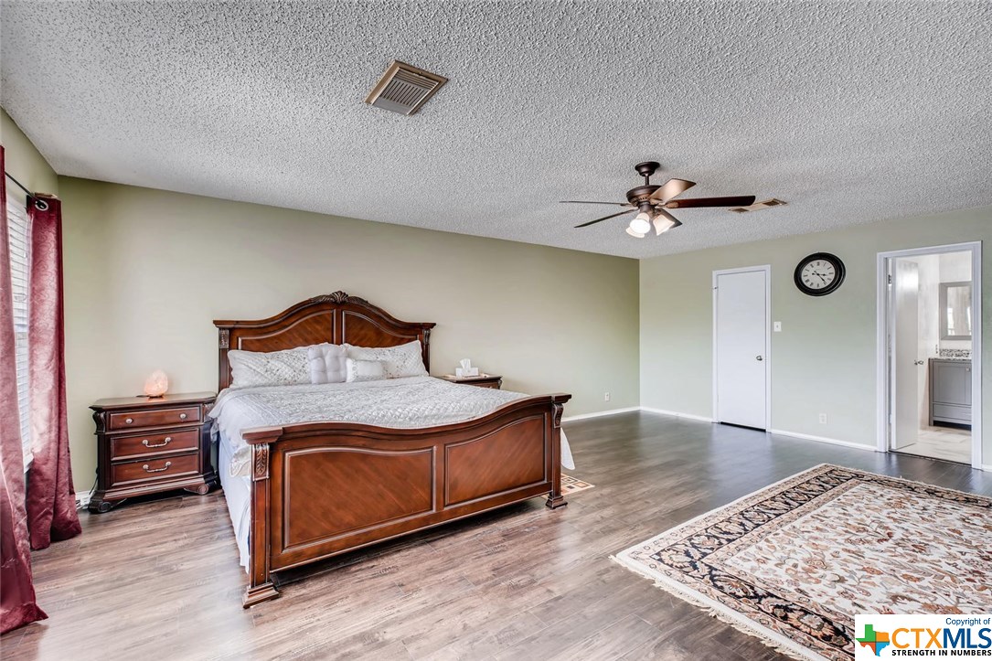 6359 Mustang Point Drive , San Antonio, TX, 78240 | 381059 | Realty Texas LLC