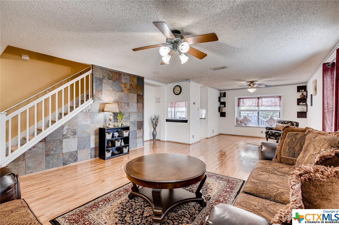6359 Mustang Point Drive , San Antonio, TX, 78240 | 381059 | Realty Texas LLC