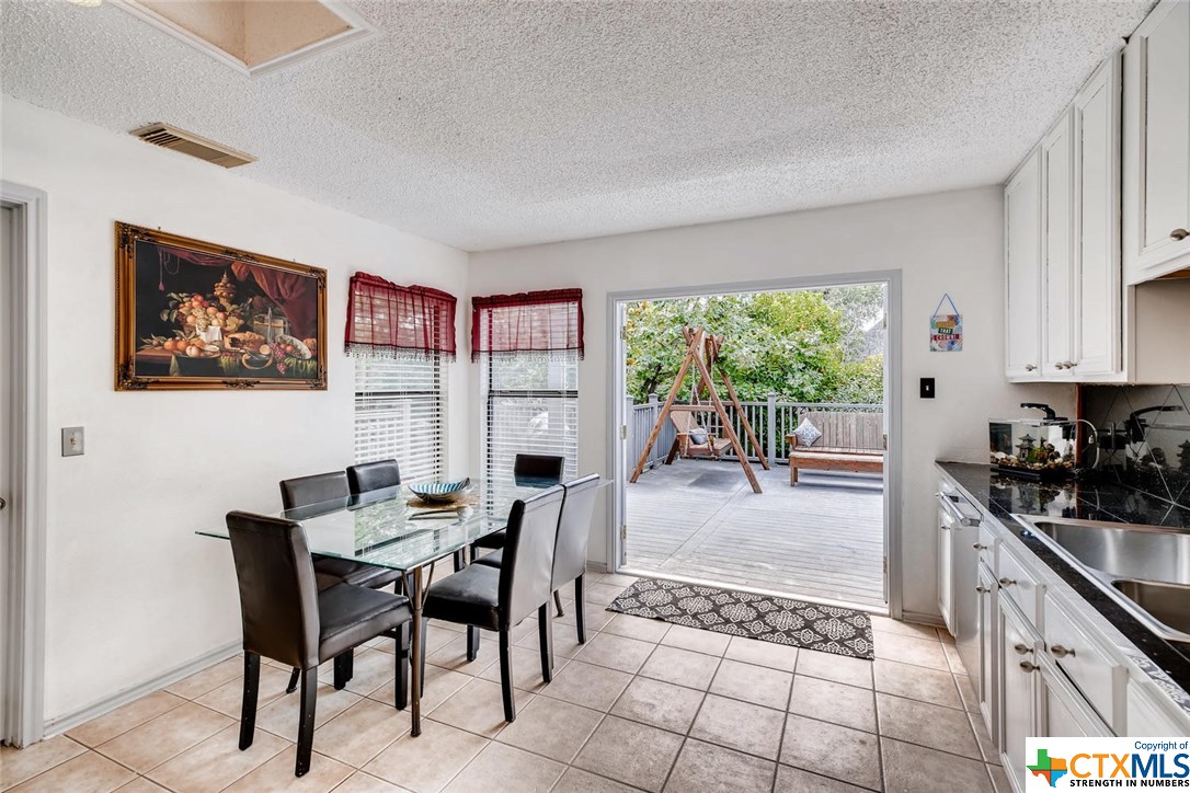 6359 Mustang Point Drive , San Antonio, TX, 78240 | 381059 | Realty Texas LLC