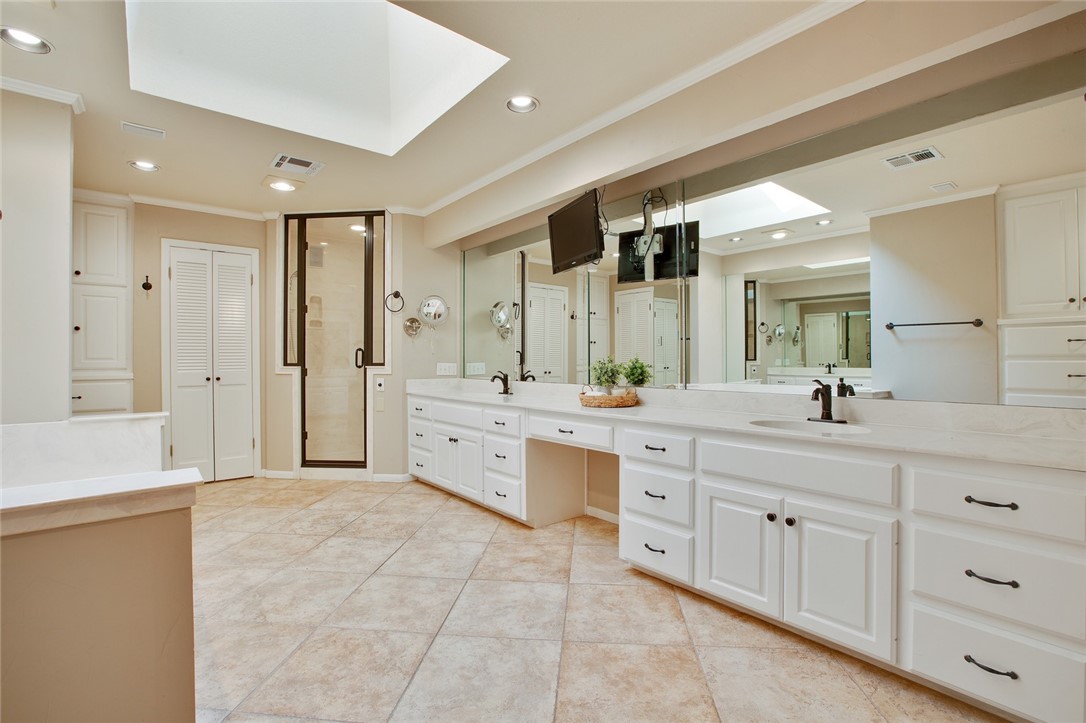 4408 Village Oak Drive , Waco, TX, 76710 | 190161 | Realty Texas LLC