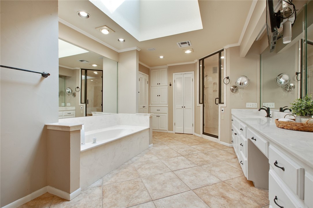 4408 Village Oak Drive , Waco, TX, 76710 | 190161 | Realty Texas LLC