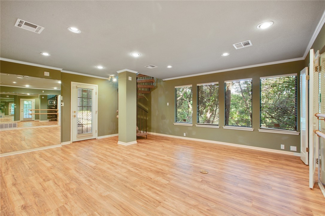 4408 Village Oak Drive , Waco, TX, 76710 | 190161 | Realty Texas LLC