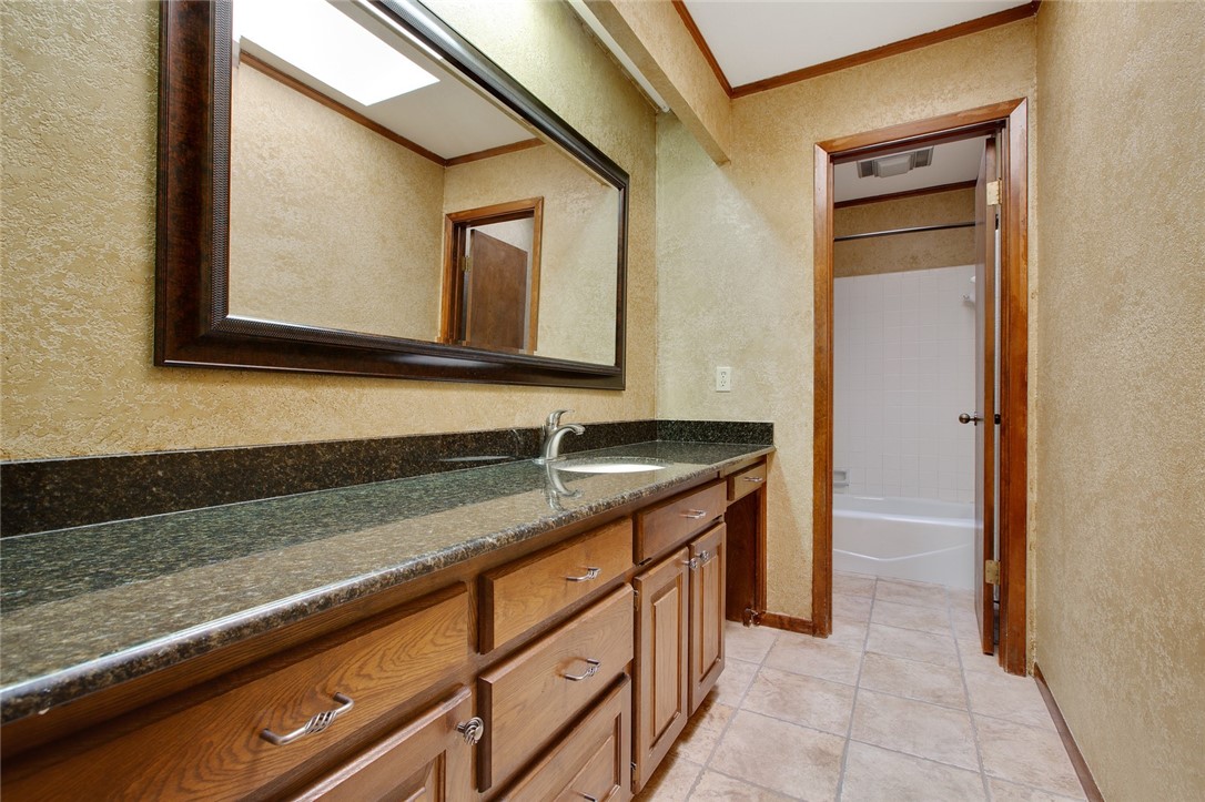 4408 Village Oak Drive , Waco, TX, 76710 | 190161 | Realty Texas LLC