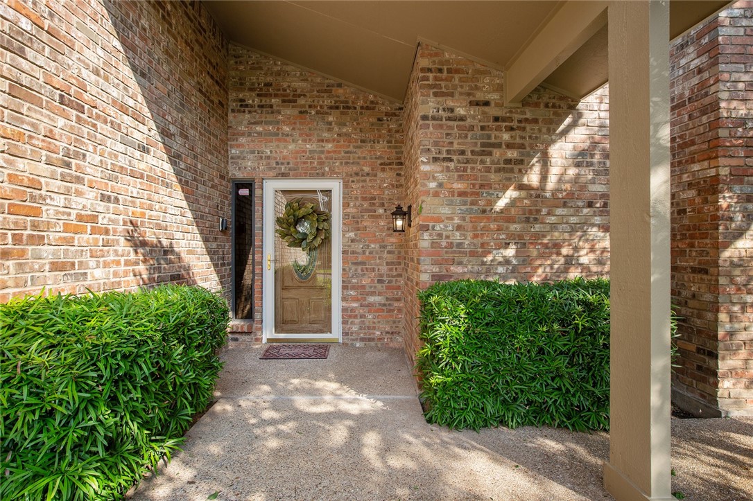 4408 Village Oak Drive , Waco, TX, 76710 | 190161 | Realty Texas LLC