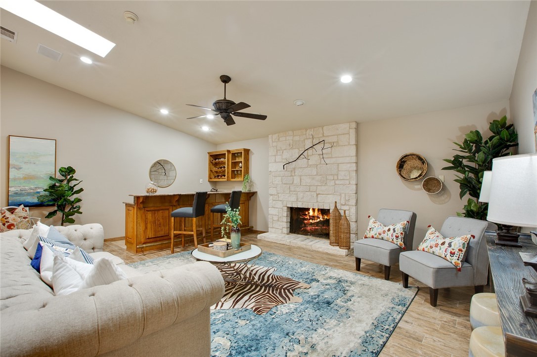 4408 Village Oak Drive , Waco, TX, 76710 | 190161 | Realty Texas LLC
