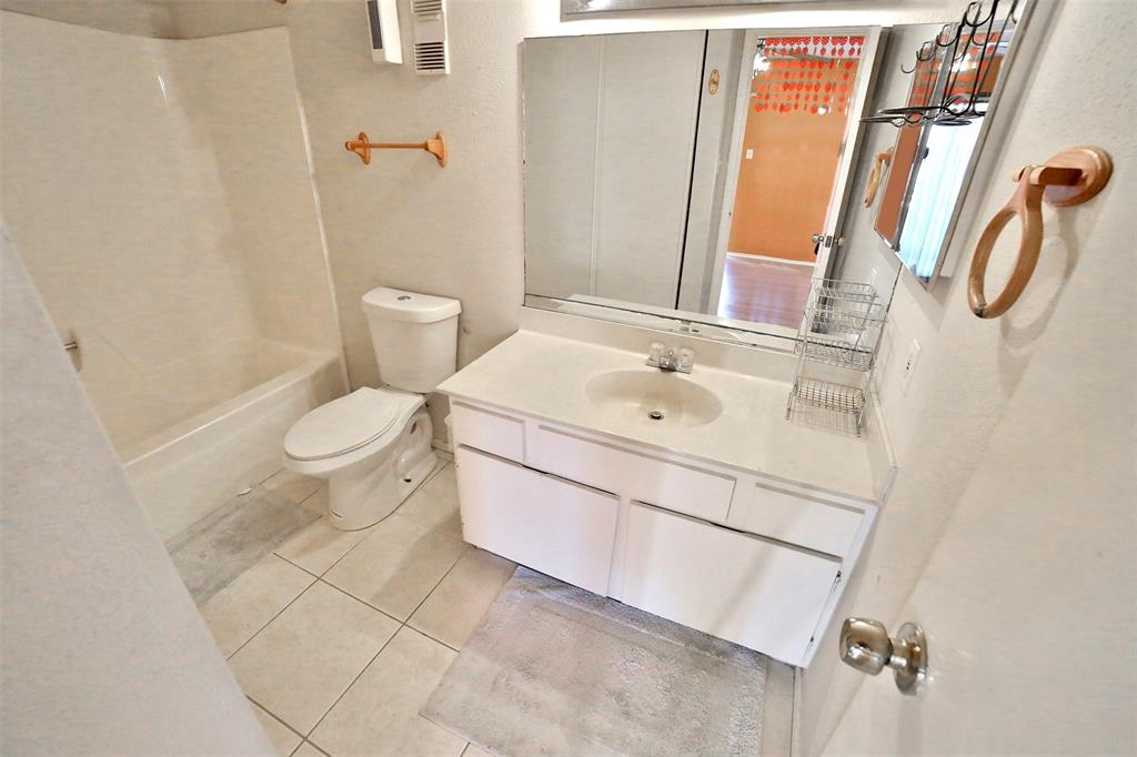 3901 Woodchase Drive 54, Houston, TX, 77042 | 19490043 | Realty Texas LLC