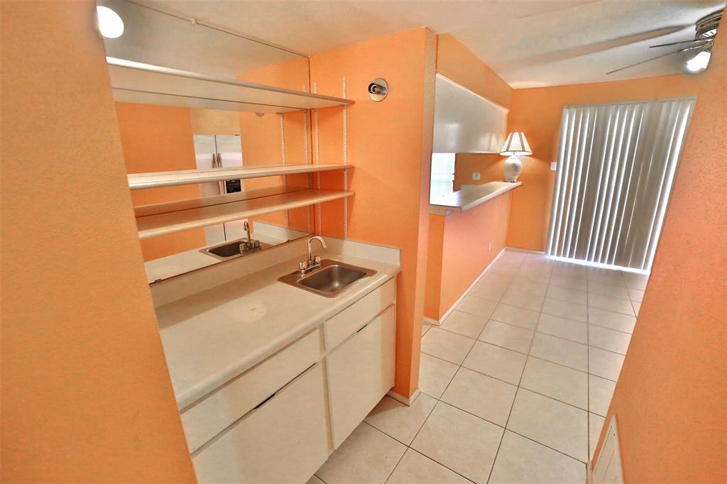 3901 Woodchase Drive 54, Houston, TX, 77042 | 19490043 | Realty Texas LLC