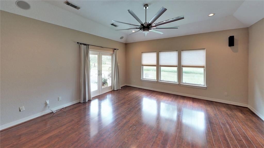 207 Windsong Drive , Angleton, TX, 77515 | 15406480 | Realty Texas LLC