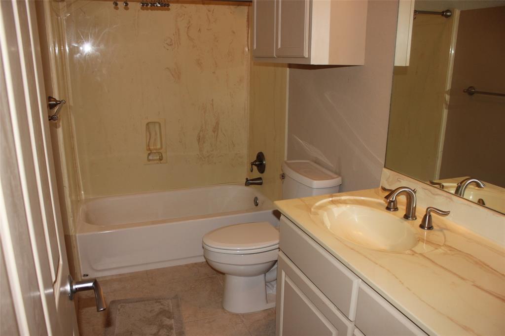 207 Windsong Drive , Angleton, TX, 77515 | 15406480 | Realty Texas LLC