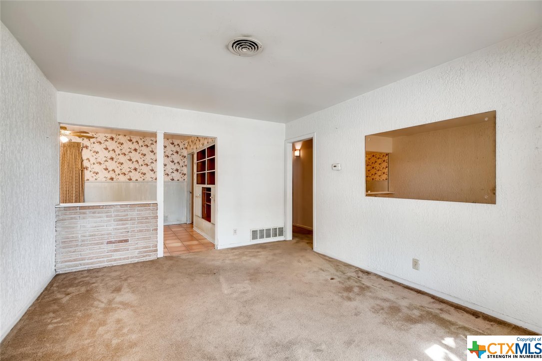 215 Tammy Drive , San Antonio, TX, 78216 | 391361 | Realty Texas LLC
