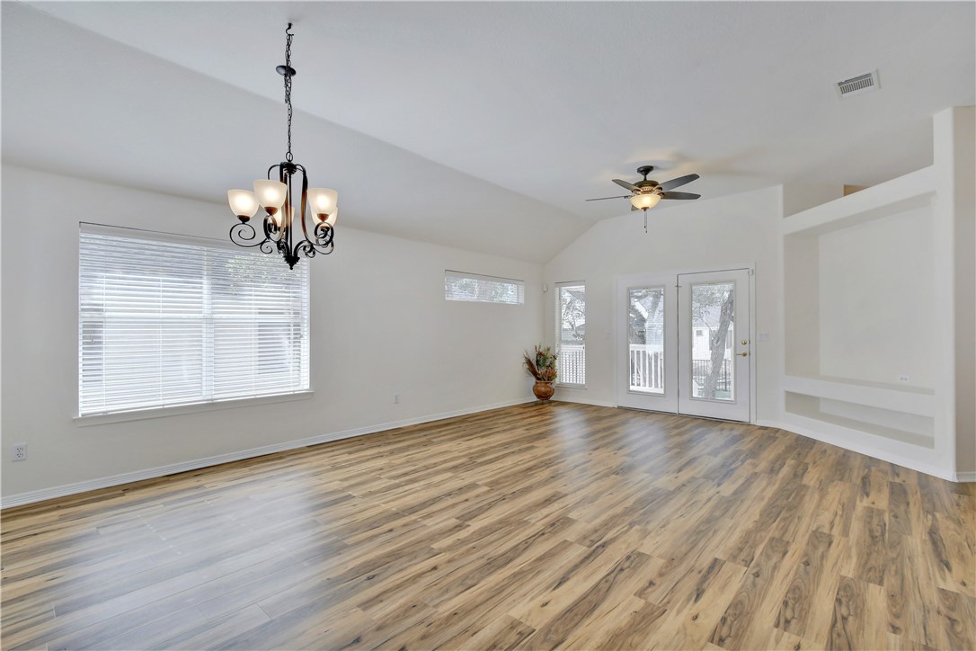 107 Texas Traditions , Georgetown, TX, 78628 | 5257436 | Realty Texas LLC