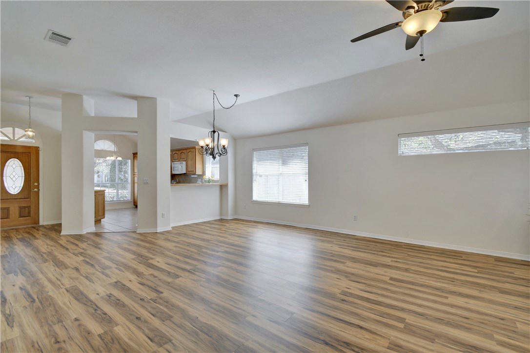 107 Texas Traditions , Georgetown, TX, 78628 | 5257436 | Realty Texas LLC