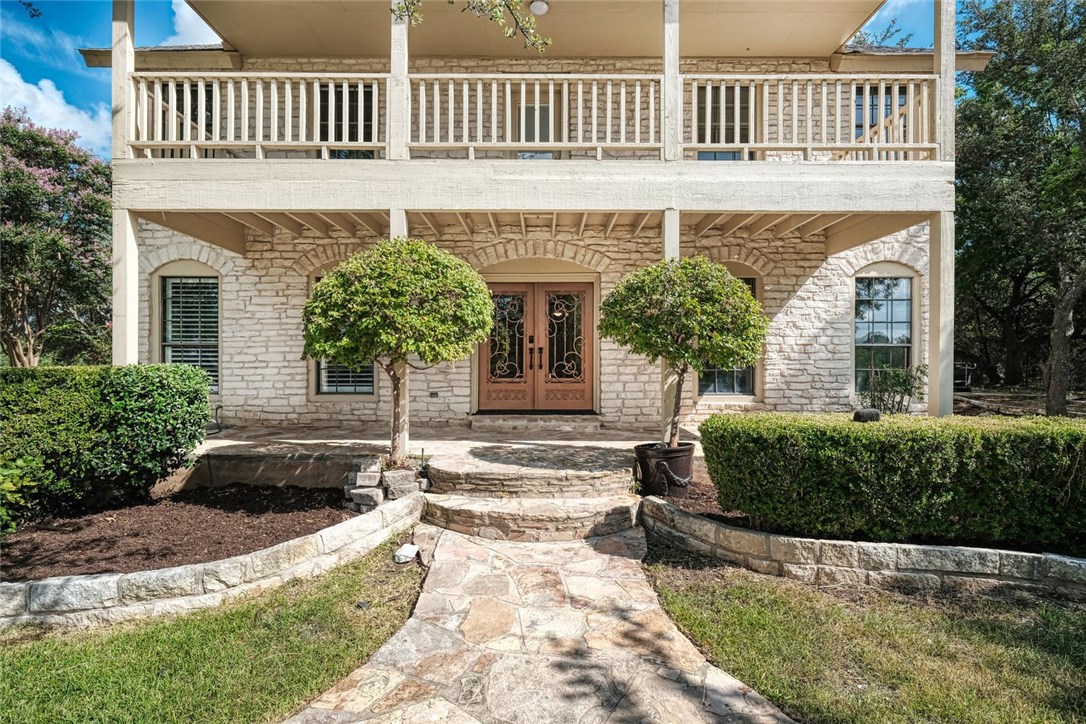 Sold: 2105 Vivian Drive Blog Image Banner