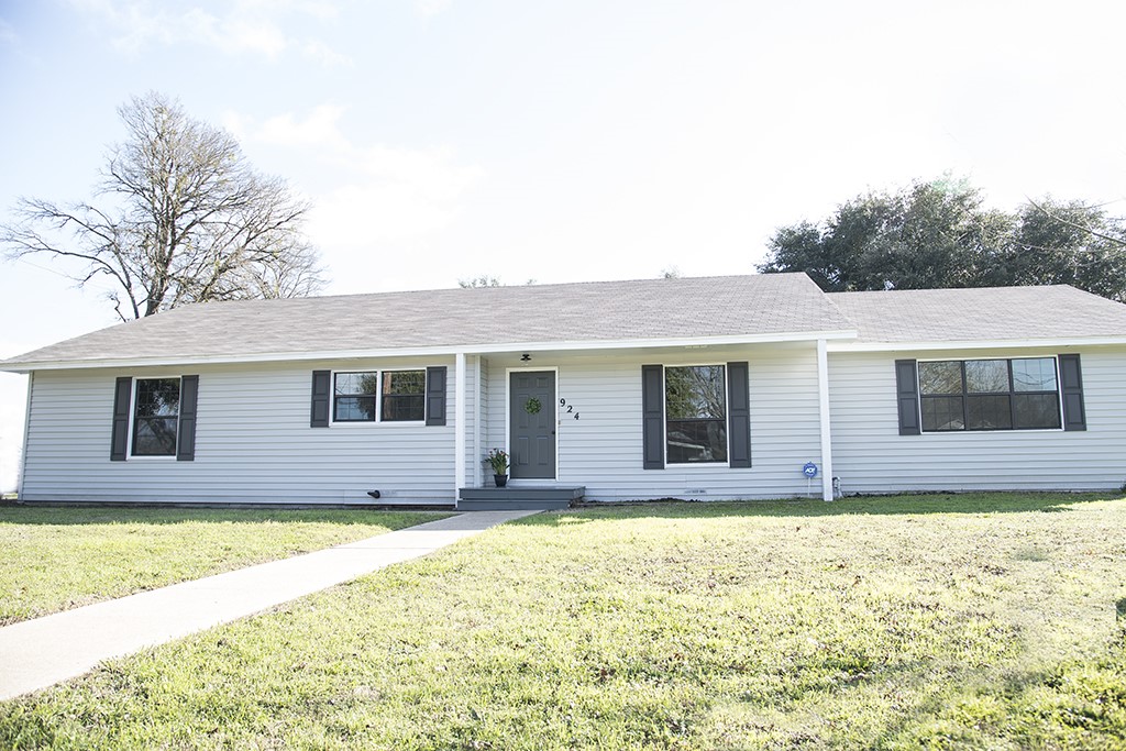 924 E Glendale Street , Mexia, TX, 76667 | 193625 | Realty Texas LLC