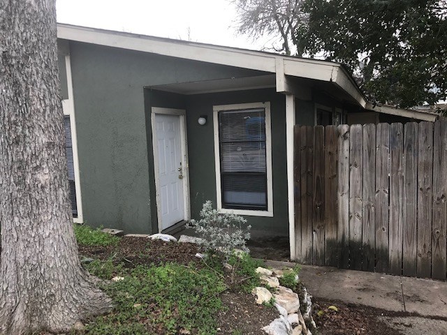 2813 Parker Lane B , Austin, TX, 78741 | 6825807 | Realty Texas LLC