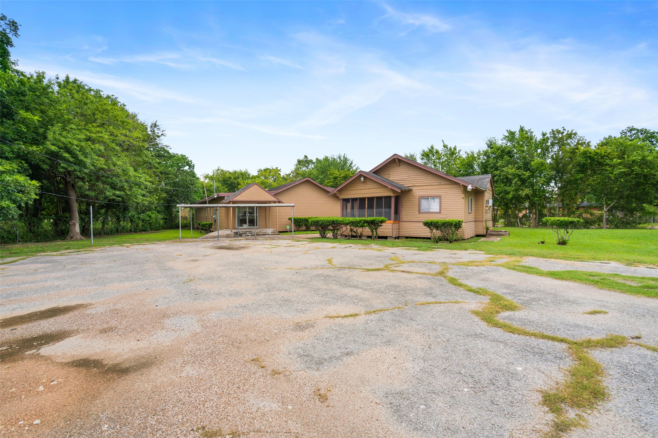 451 Victoria Drive , Houston, TX, 77022 | 54326517 | Realty Texas LLC