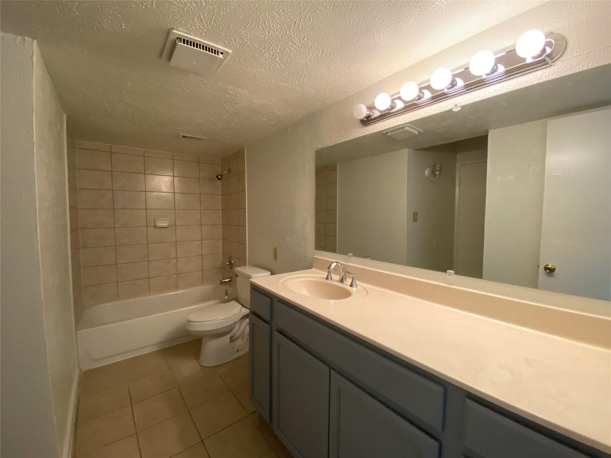 5623 Woodbend Drive , Houston, TX, 77049 | 38047360 | Realty Texas LLC