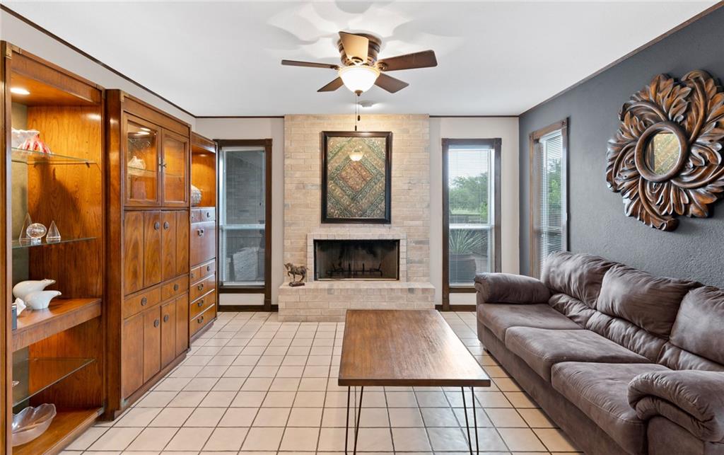 101 Lone Oak Street , Portland, TX, 78374 | 363519 | Realty Texas LLC