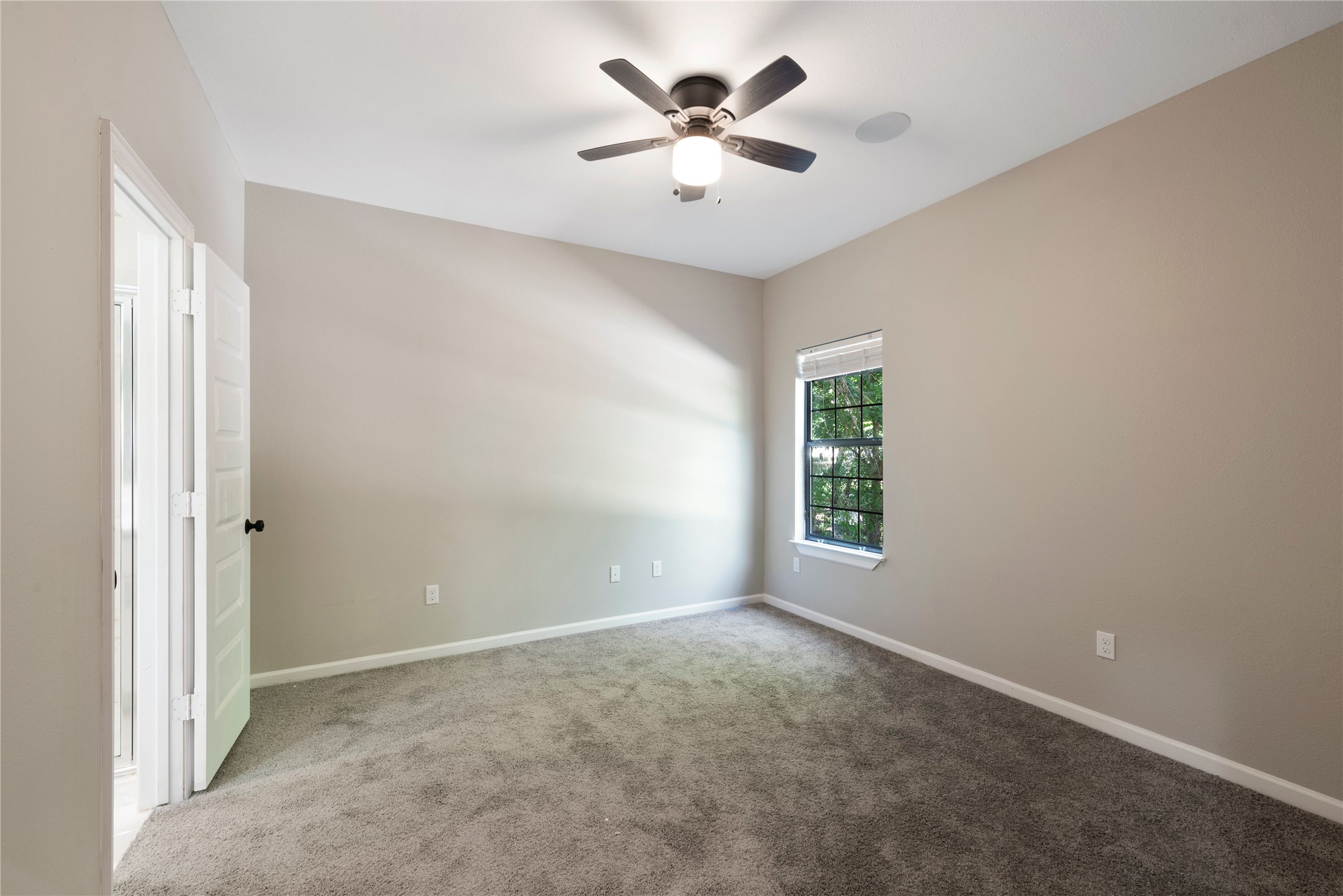 8029 Brandon Street , Houston, TX, 77051 | 76161520 | Realty Texas LLC