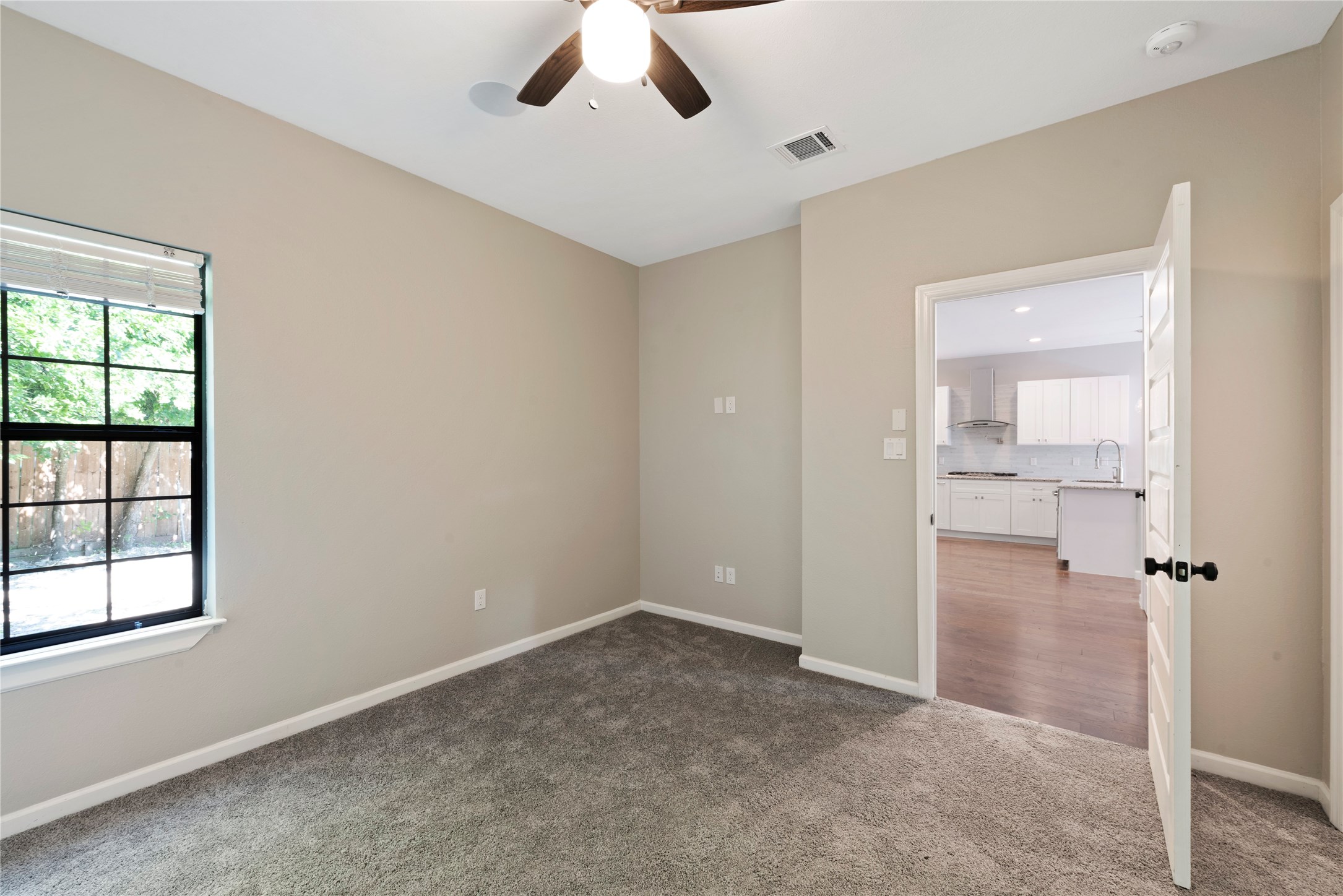 8029 Brandon Street , Houston, TX, 77051 | 76161520 | Realty Texas LLC