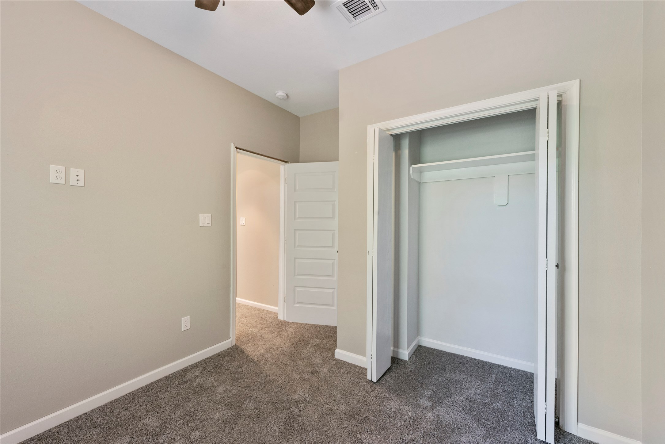 8029 Brandon Street , Houston, TX, 77051 | 76161520 | Realty Texas LLC