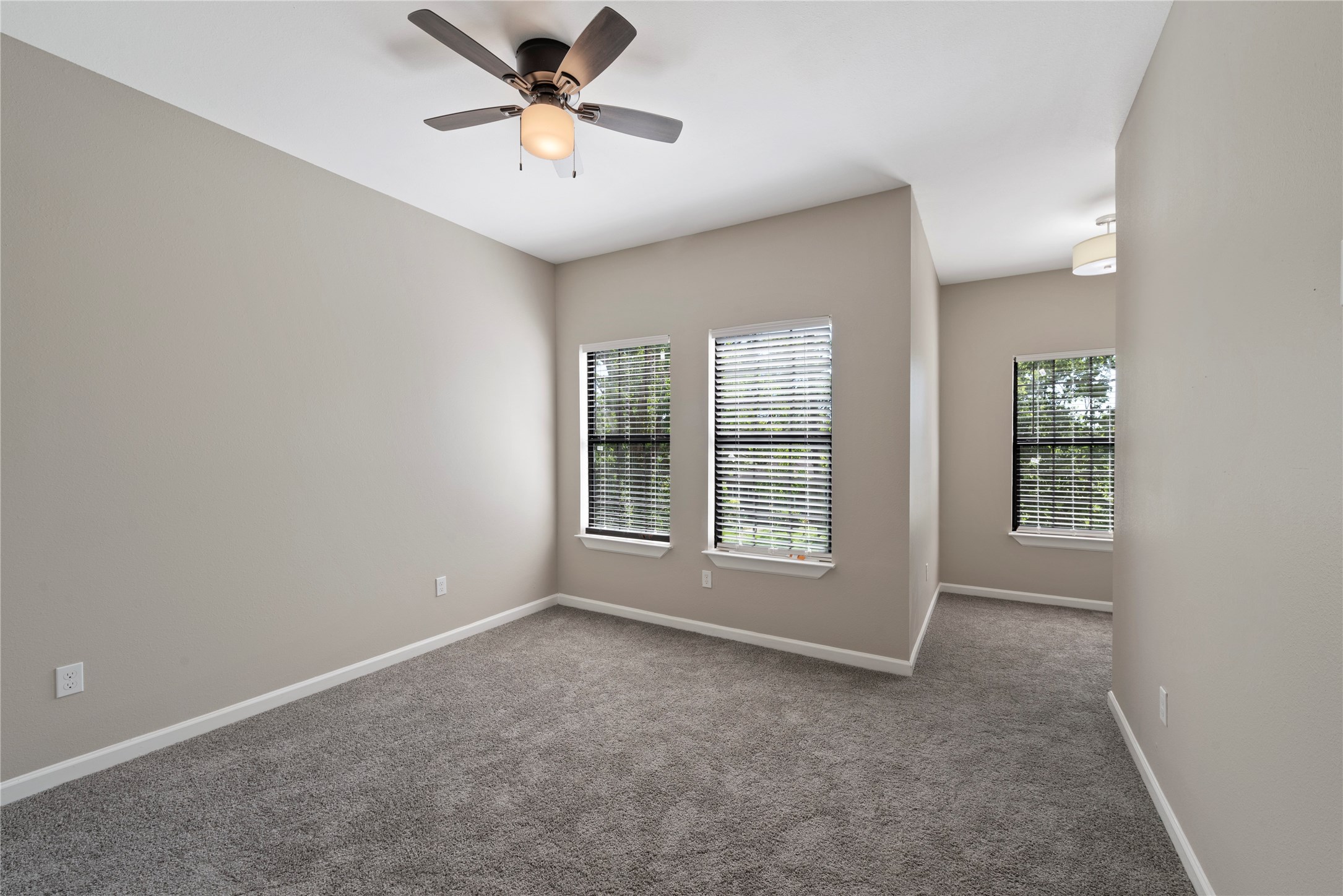 8029 Brandon Street , Houston, TX, 77051 | 76161520 | Realty Texas LLC