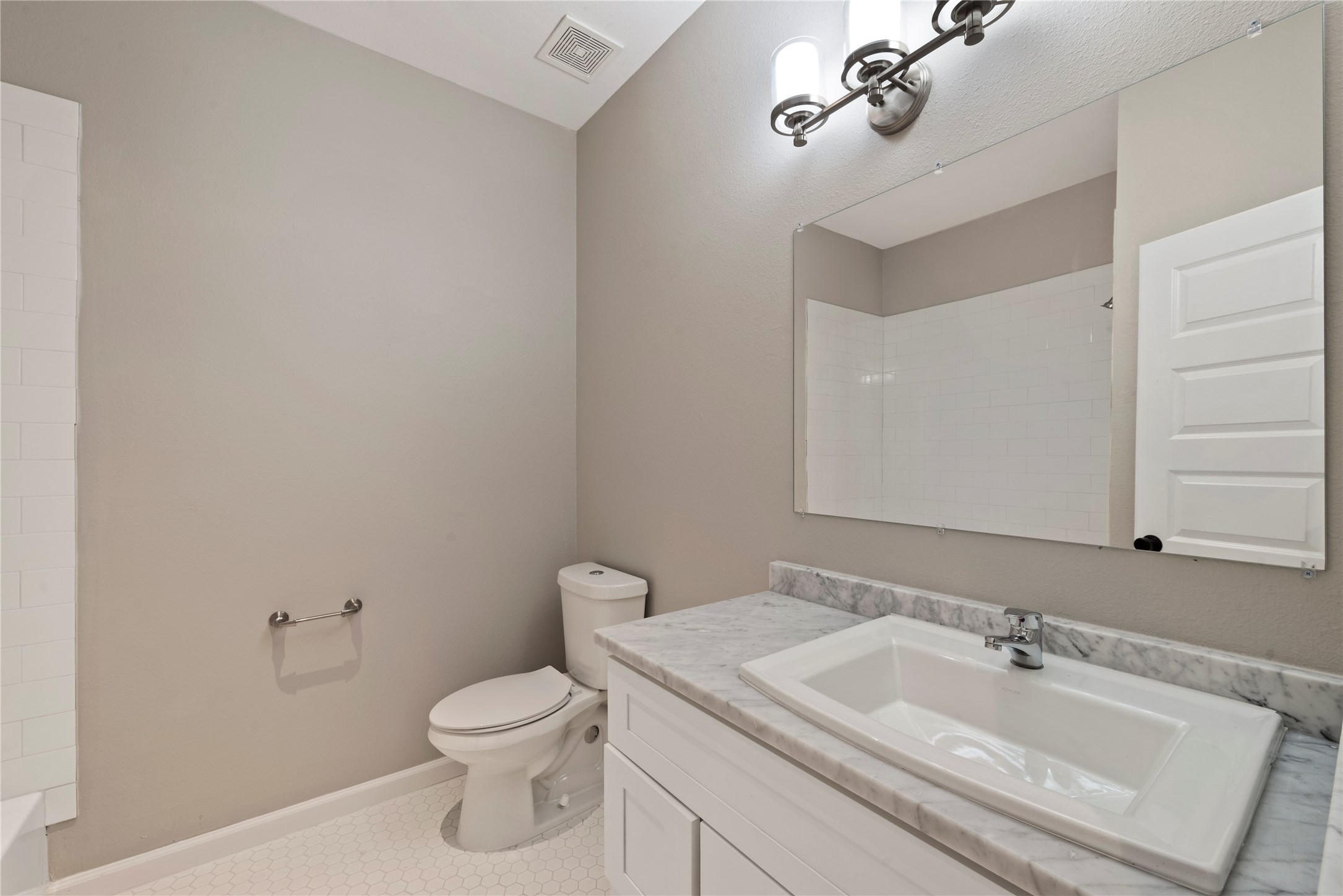 8029 Brandon Street , Houston, TX, 77051 | 76161520 | Realty Texas LLC