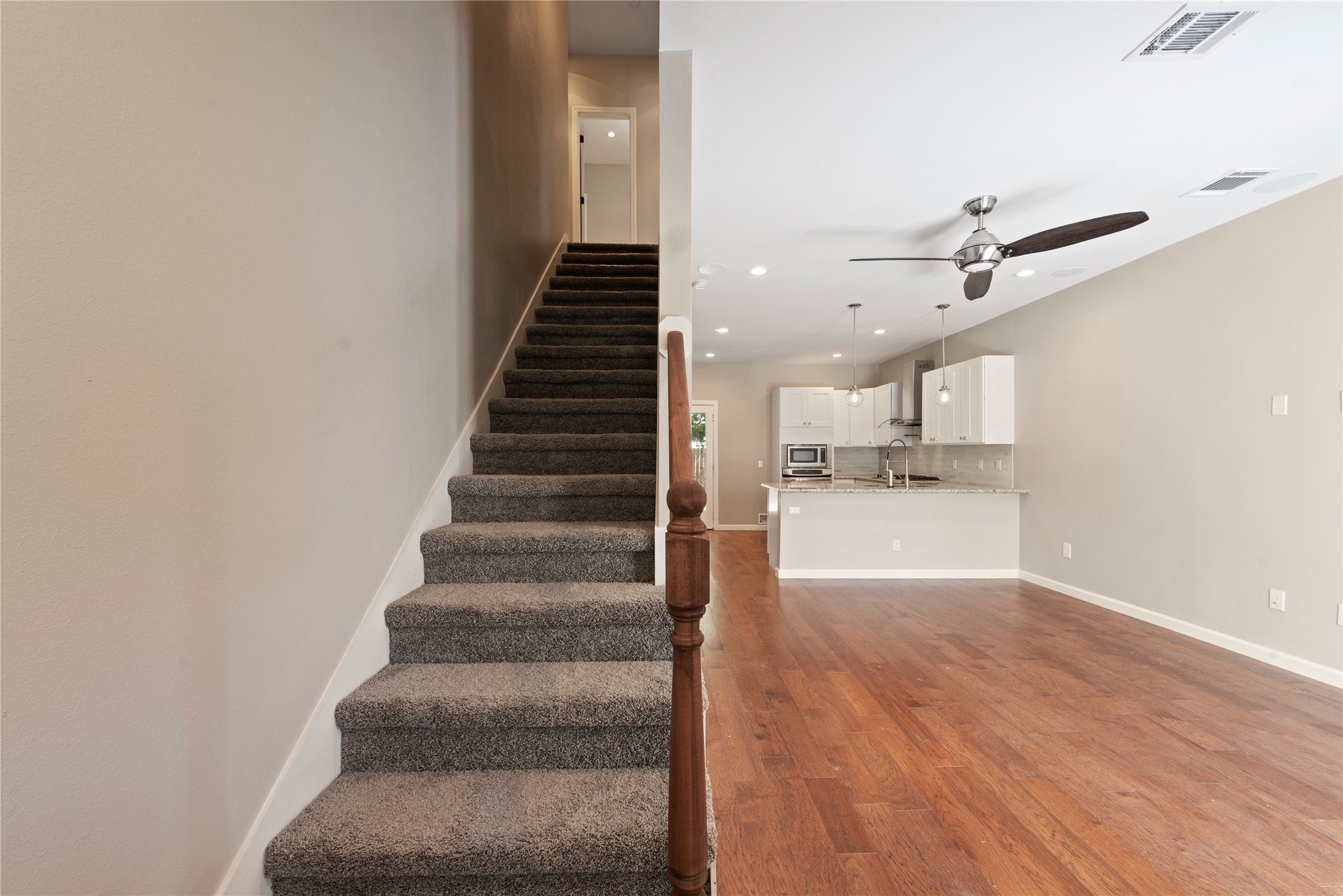 8029 Brandon Street , Houston, TX, 77051 | 76161520 | Realty Texas LLC