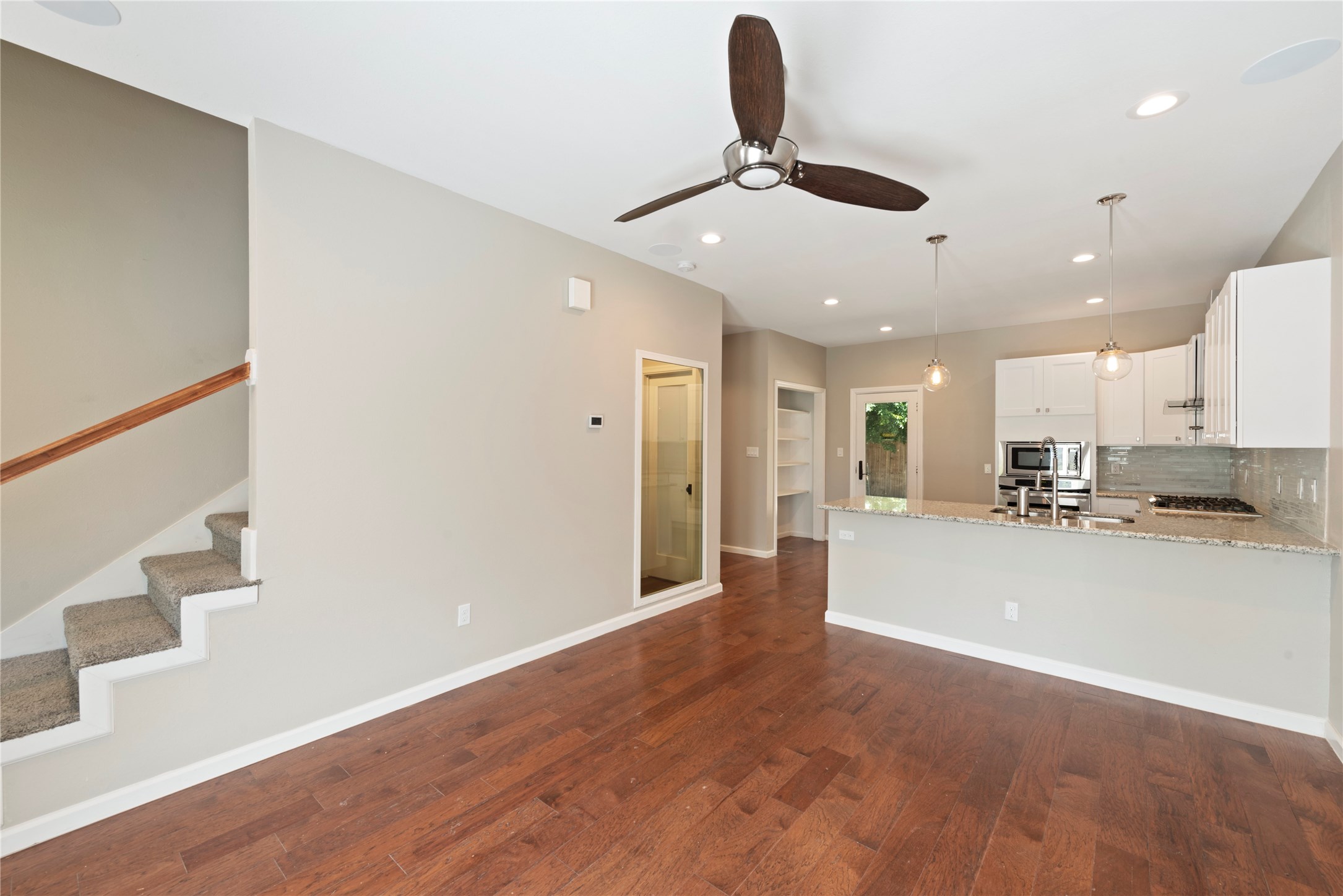 8029 Brandon Street , Houston, TX, 77051 | 76161520 | Realty Texas LLC