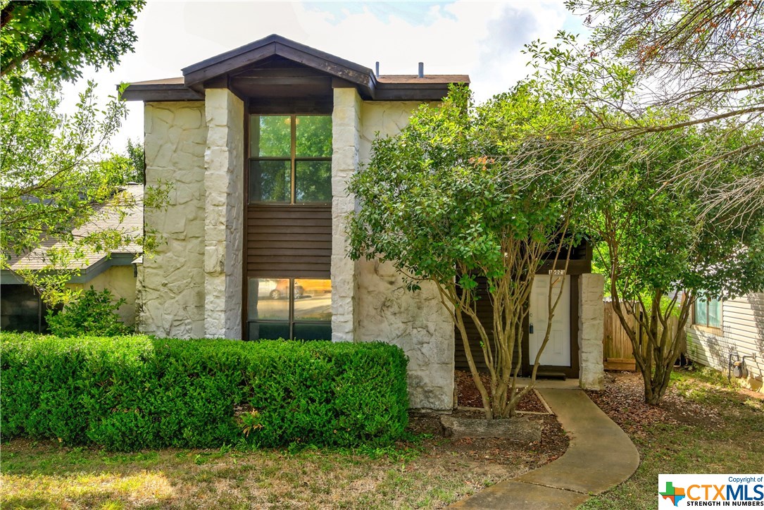 Sold: 16021 Windermere Drive Blog Image Banner