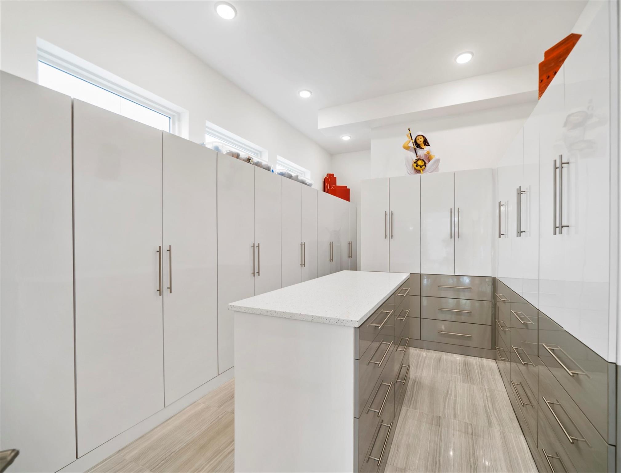 43 Enclave Manor Drive , Sugar Land, TX, 77479 | 68903696 | Realty Texas LLC