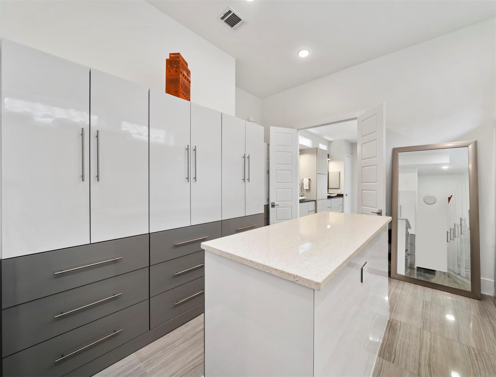 43 Enclave Manor Drive , Sugar Land, TX, 77479 | 68903696 | Realty Texas LLC