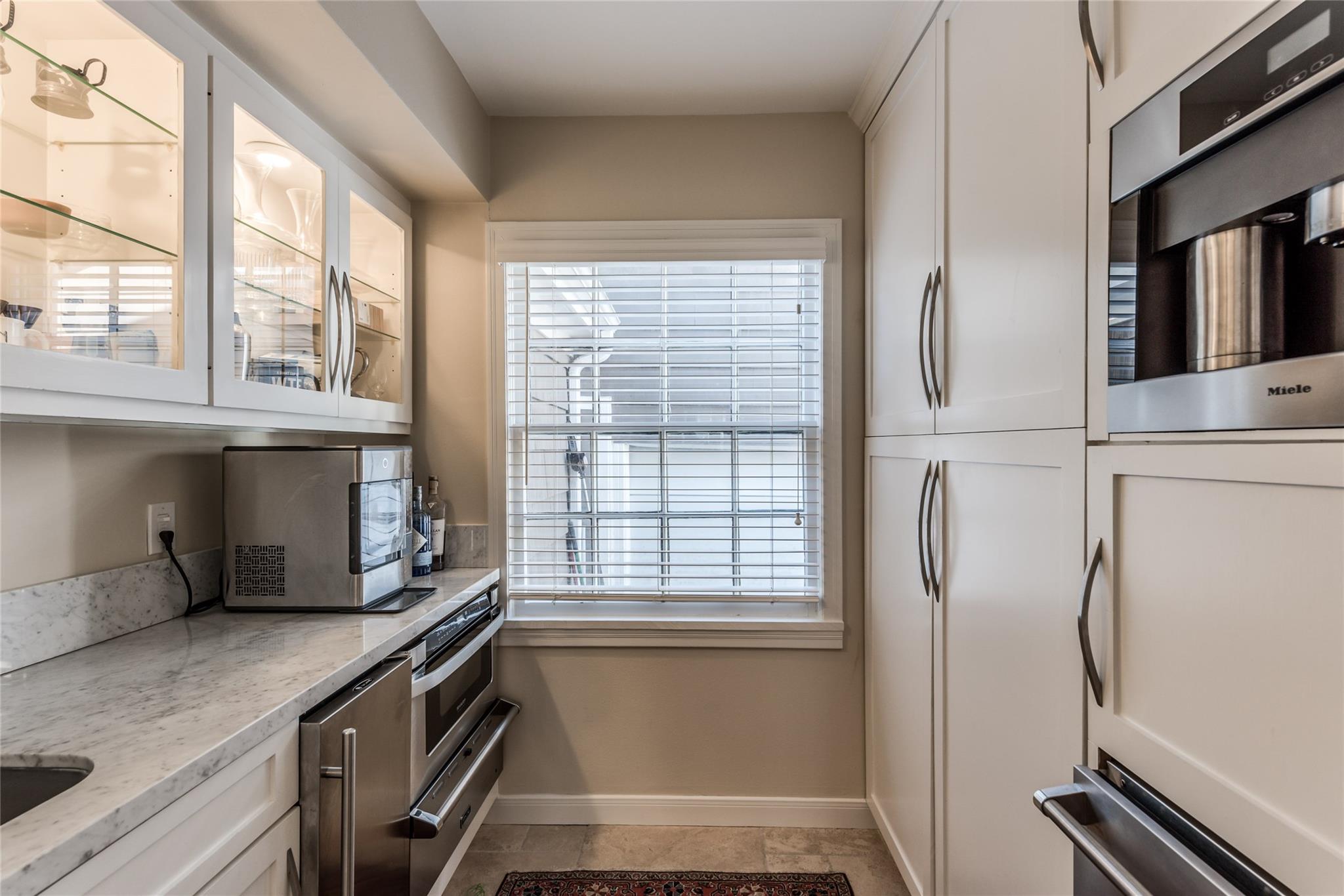 3822 Olympia Drive , Houston, TX, 77019 | 75560859 | Realty Texas LLC