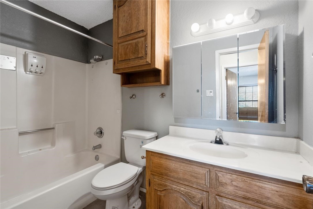 740 Castleman Creek Road , Hewitt, TX, 76643 | 198427 | Realty Texas LLC