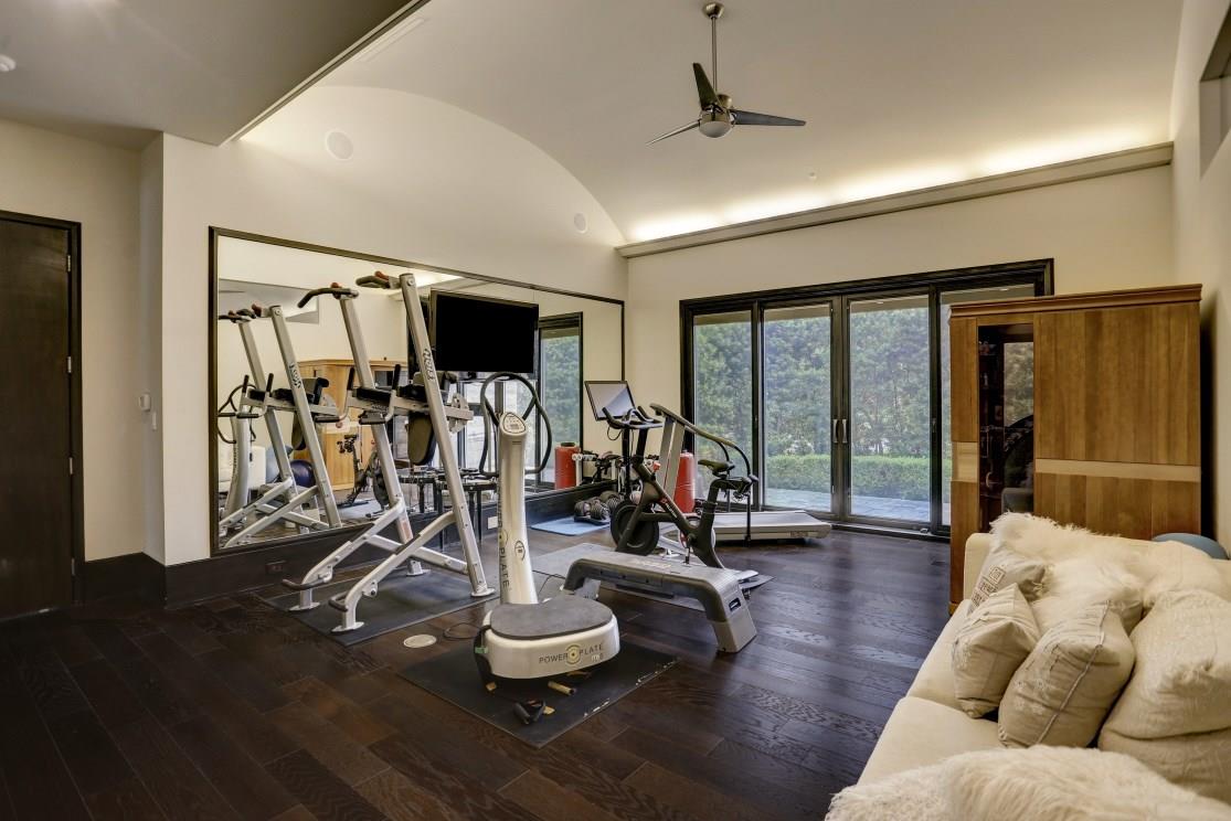 9010 Wickford Drive , Houston, TX, 77024 | 4409208 | Realty Texas LLC