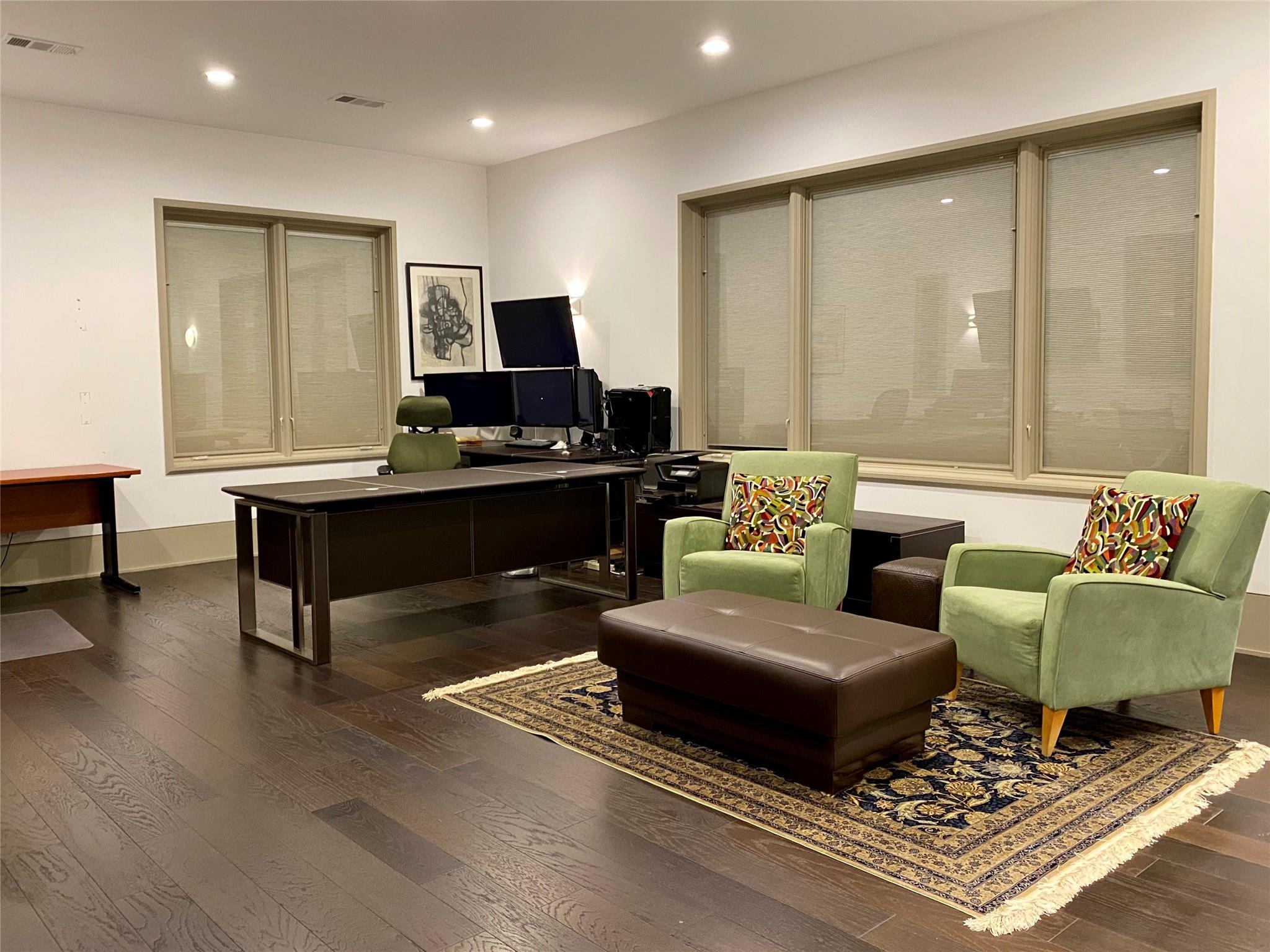 9010 Wickford Drive , Houston, TX, 77024 | 4409208 | Realty Texas LLC