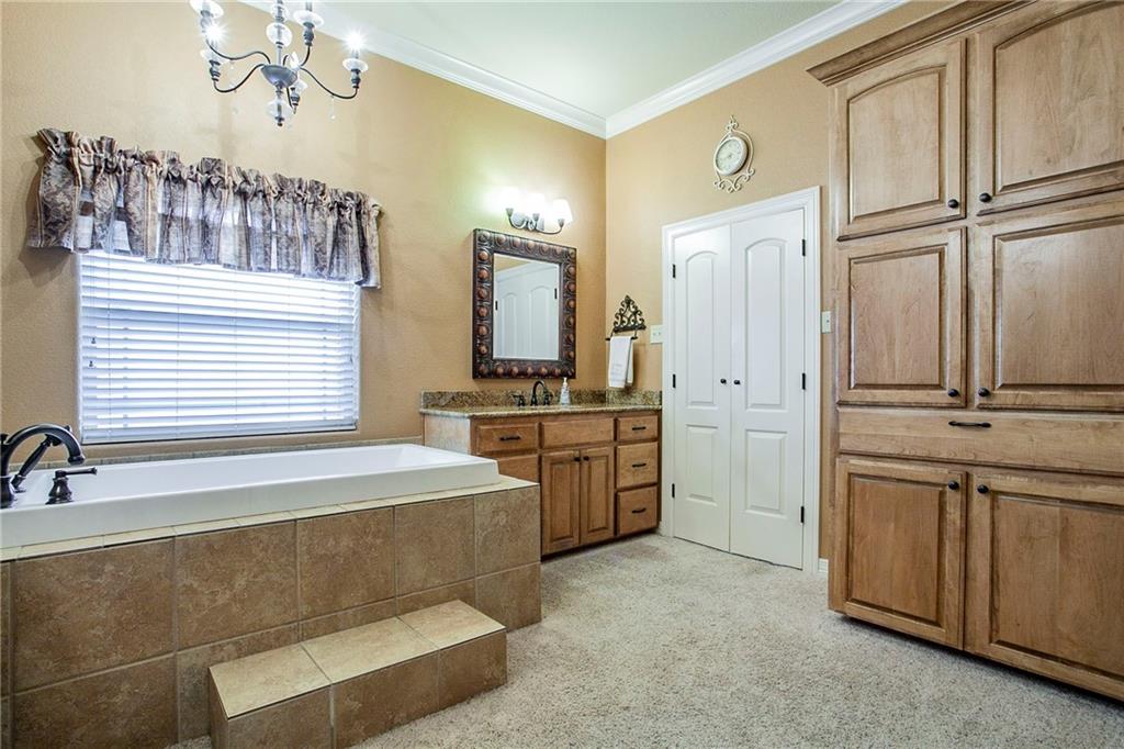500 Casa Del Rancho Road , Lorena, TX, 76655 | 198706 | Realty Texas LLC
