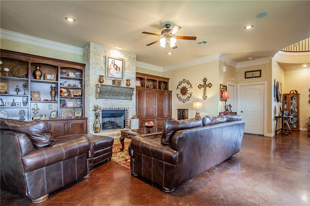 500 Casa Del Rancho Road , Lorena, TX, 76655 | 198706 | Realty Texas LLC