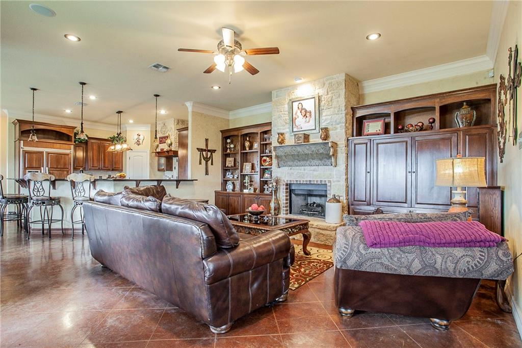 500 Casa Del Rancho Road , Lorena, TX, 76655 | 198706 | Realty Texas LLC