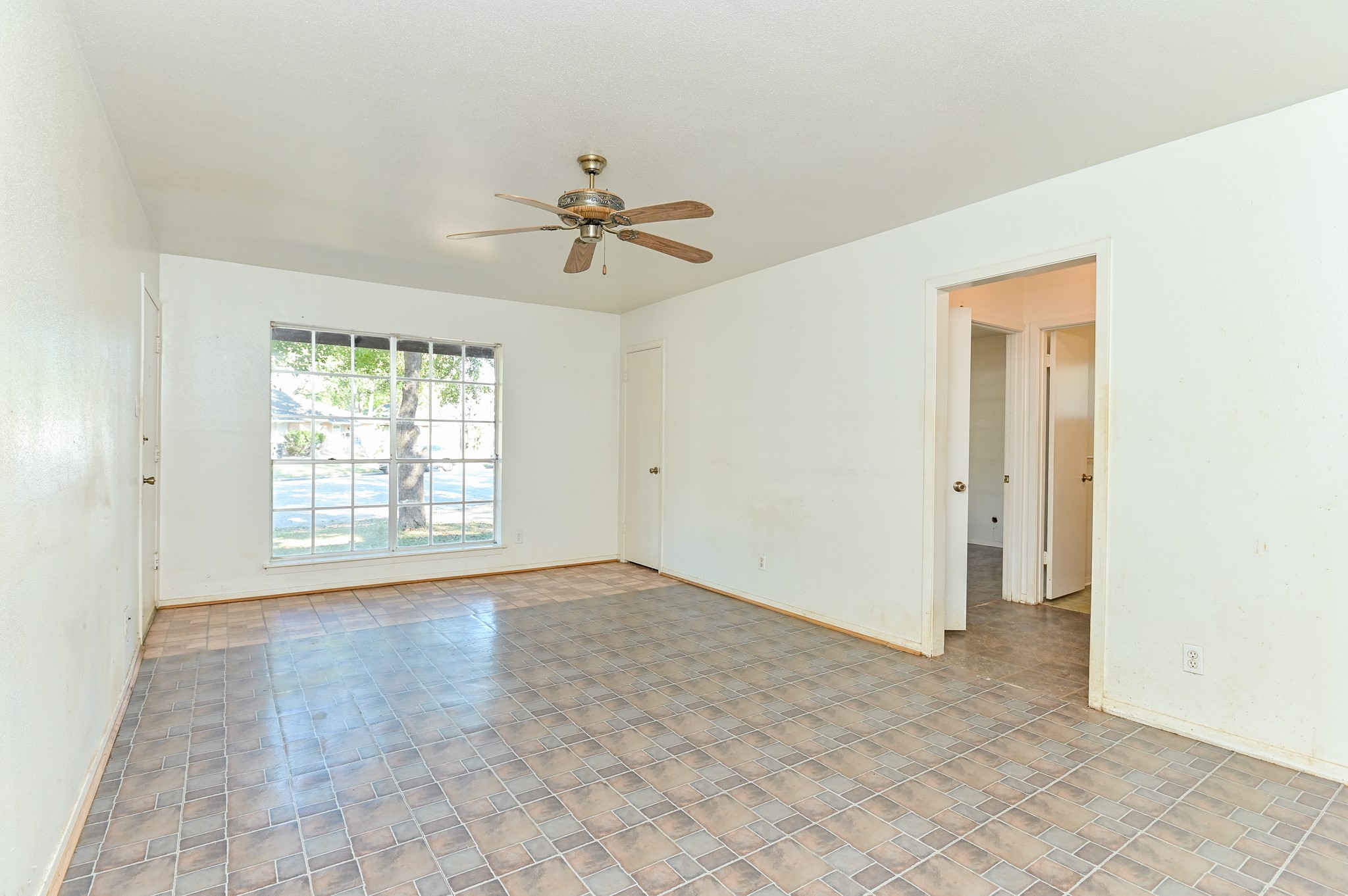 7315 Housman Street , Houston, TX, 77055 | 18390102 | Realty Texas LLC